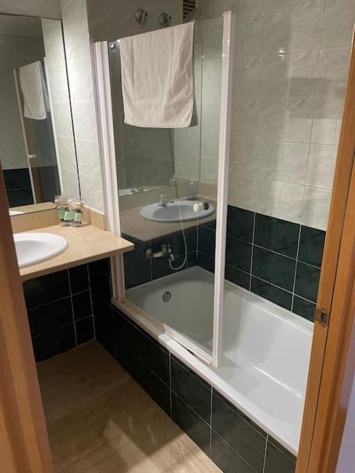Apartament New! Amazing 2 Bedroom In Rambla Del Poblenou Barcelona